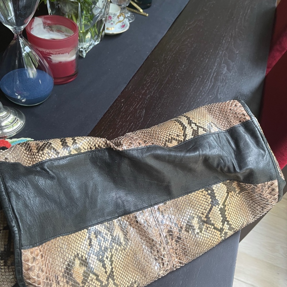 Medium Sized Python Bag. - image 3